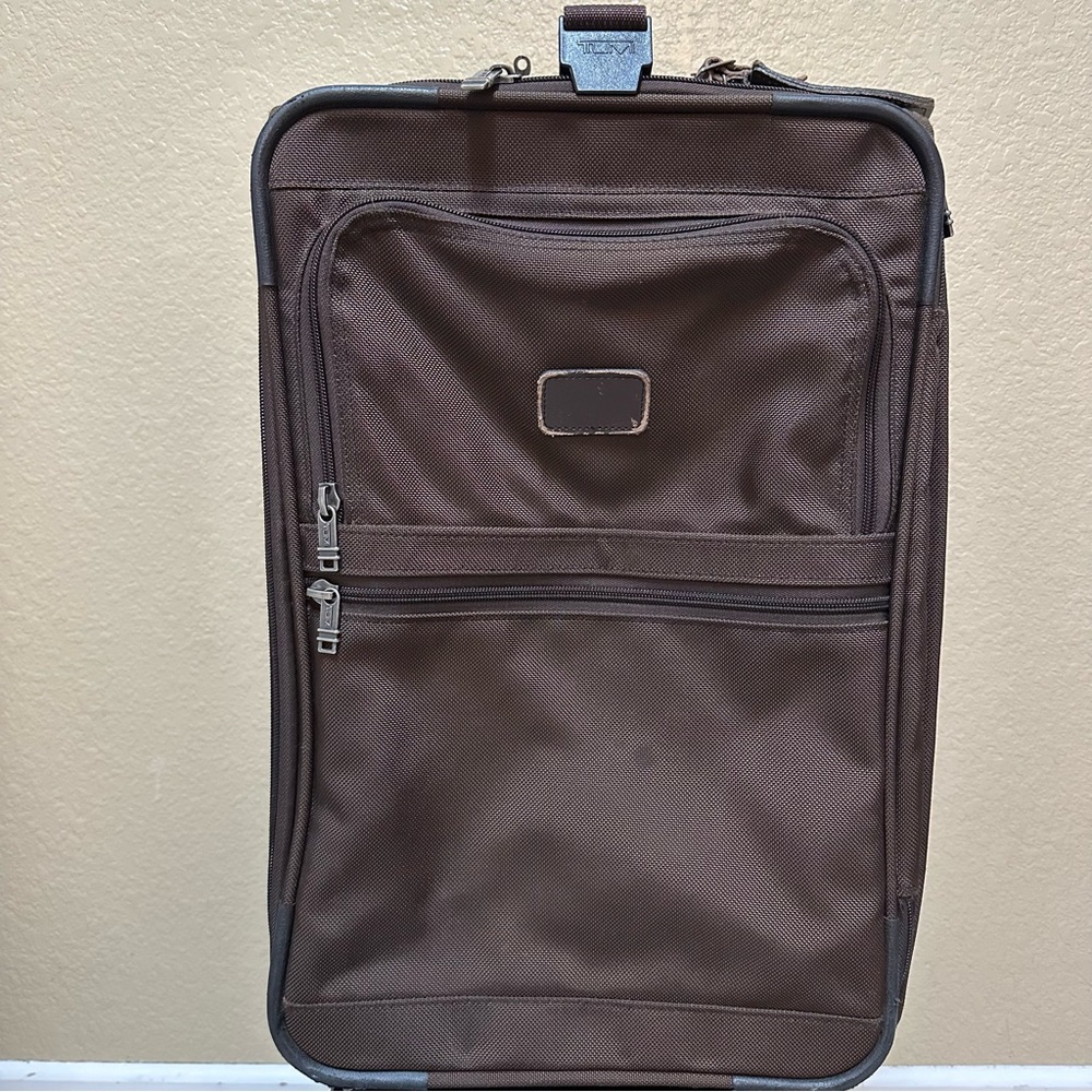 Tumi Single piece Carryon Luggage Vintage 20”